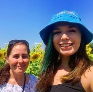 Meet your Posher, Caryn